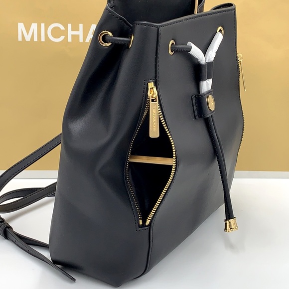 MICHAEL KORS Phoebe MEDIUM Flap Drawstring Backpack BLACK COLOR - Picture 5 of 16